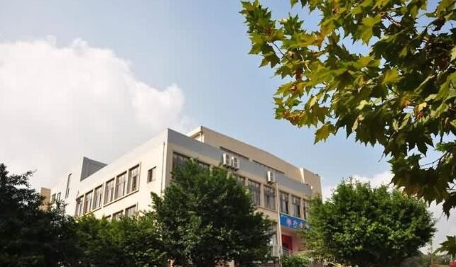 重庆轻工业学校怎么样、好不好