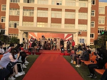 时装秀.jpg