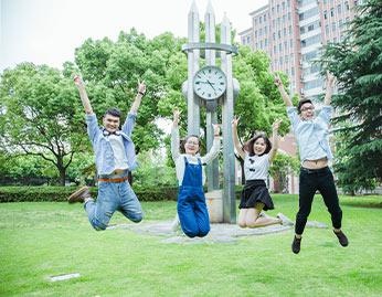 社会人士