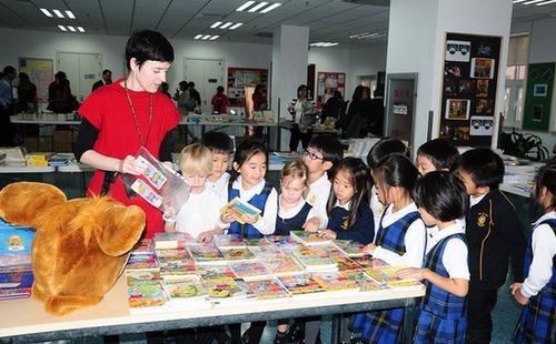 学校食堂