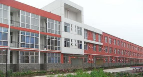 巴中市巴州区化成职业中学校