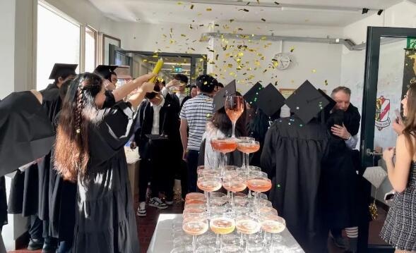 瑞士阿尔特多夫学校2022届毕业典礼回顾