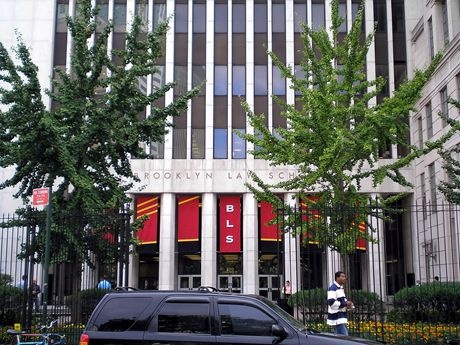 布鲁克林法学院