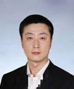何明垚