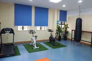 IMA国际传媒艺术高中健身房