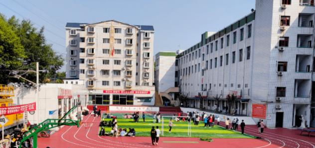 重庆市华为技工学校2023年招生录取分数线
