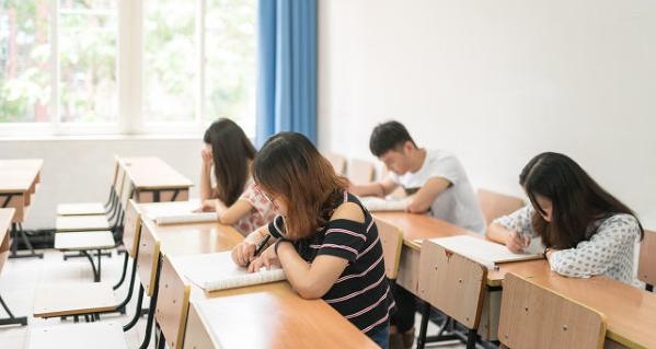 GRE考的什么内容