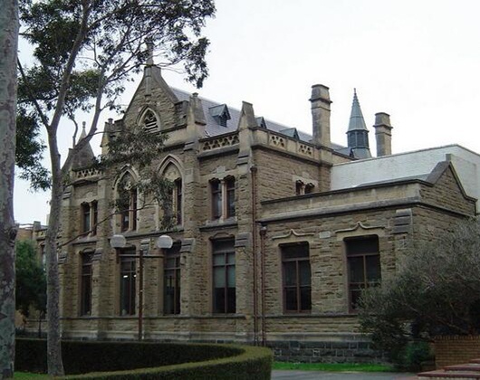 墨尔本大学