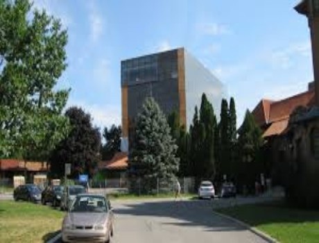 约翰阿伯特学院