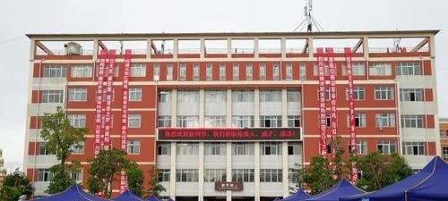 四川应用技术职业学院五年制大专2021年招生录取分数线