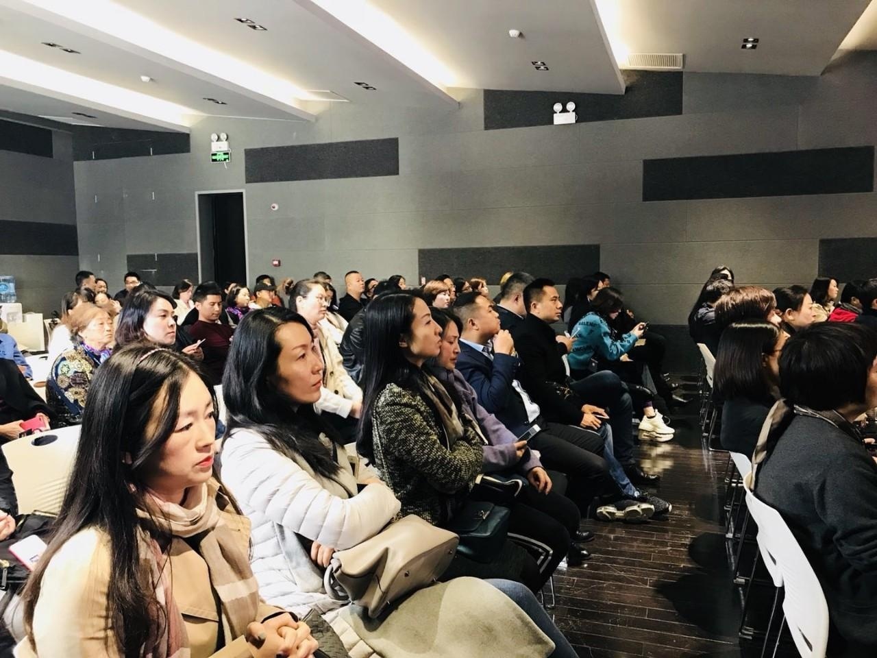 首次大型家长会.jpg