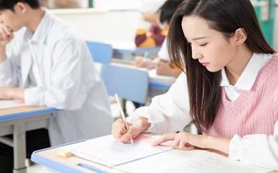 想提高成绩的高中生