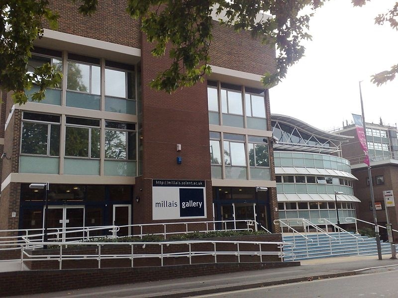 南安普敦索伦特大学