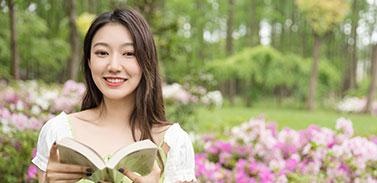 纯英教学