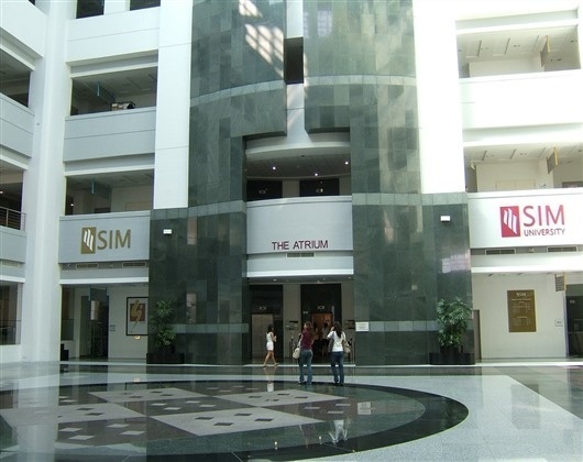 新加坡管理学院