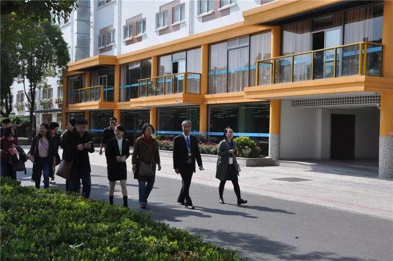 上海金苹果学校餐厅美食展示活动.jpg