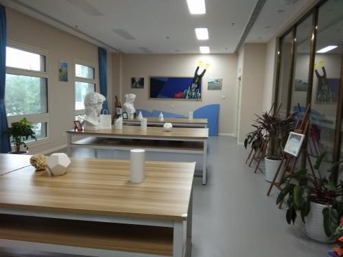 北京明诚外国语学校黄石学院