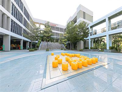 三亚外国语学校（SLS）