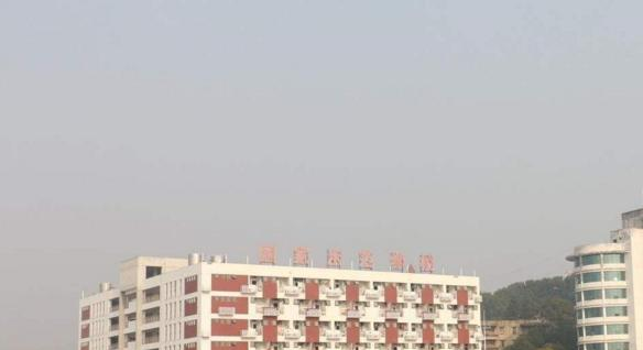 宜昌机电工程学校7