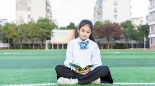 A-level课程的AS、A2年级在读学生