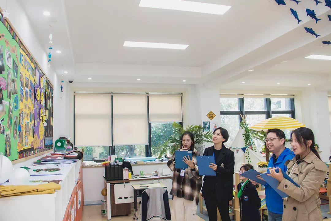 双语阅读主题展.jpg