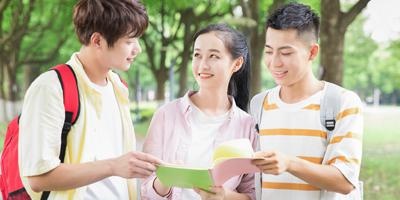 已完成A2课程学习，想继续提升语言能力的学员