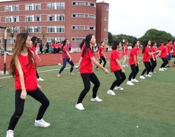 枫华学生参加TERRY FOX RUN.jpg