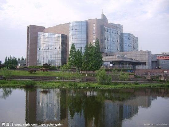 四川大学图书馆