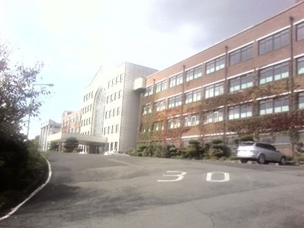 东亚人才大学