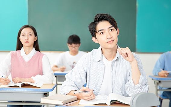 考试体系人性化