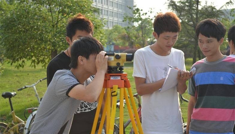 眉山市仁寿县华达中等职业学校