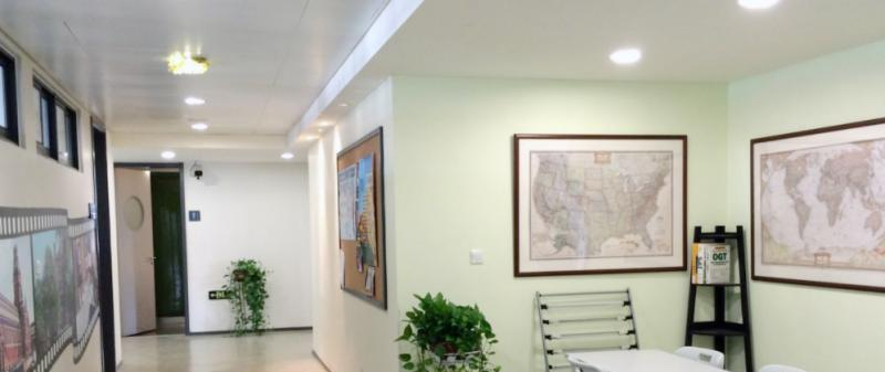 美中美育美国高中地址在哪里