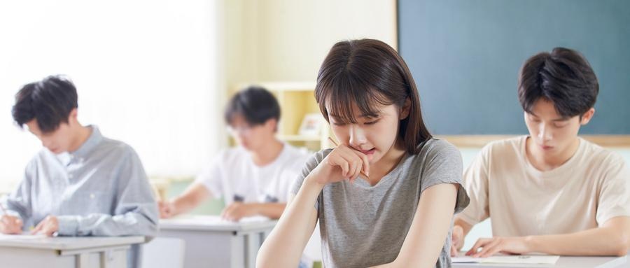 摄图网_501628387_wx_学生考试场景（企业商用）.jpg