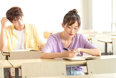课程适合哪类人学习？