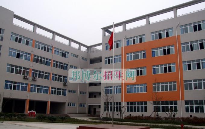 成都礼仪职业中学