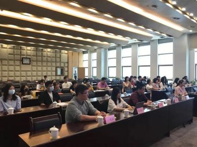 江苏省泰州中学国际部家长会.jpg