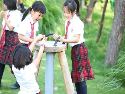 北京德闳学校