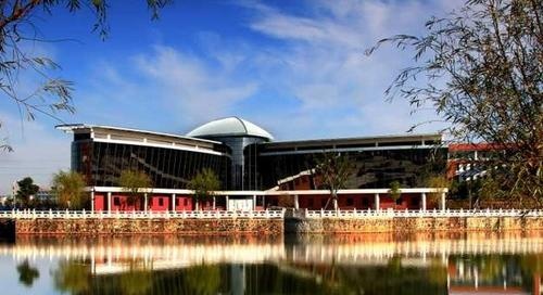 江苏农牧科技职业学院是几专