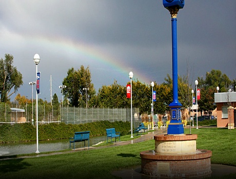 哈欽森社區(qū)學(xué)院與地區(qū)職業(yè)學(xué)校