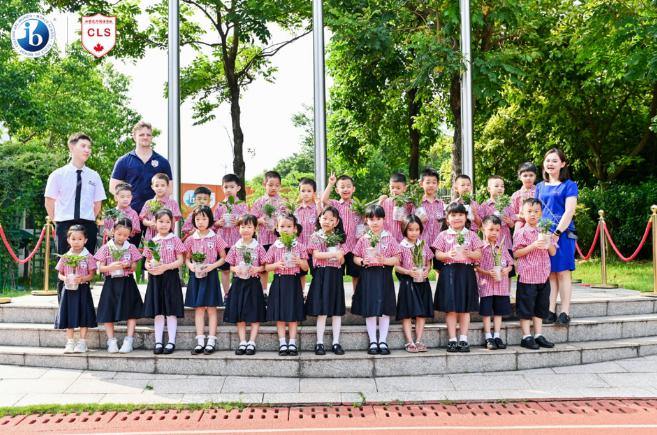 加拿达外国语学校剑桥郡