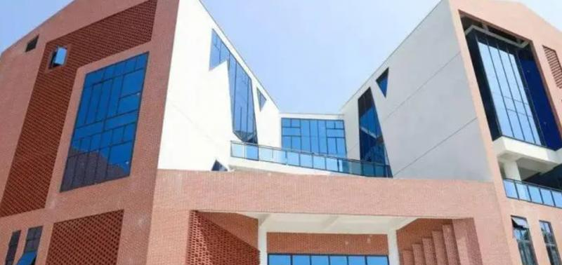 南海外国语学校靠谱吗