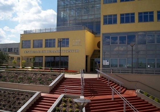 奥尔什丁瓦尔米亚玛祖里大学