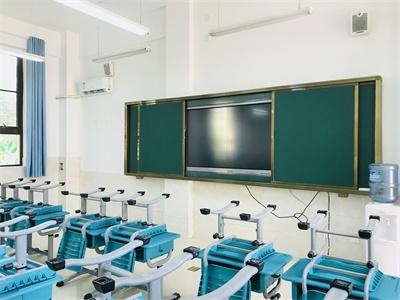 启东启迪外国语学校