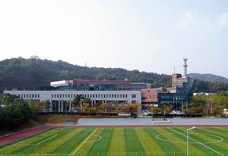 东亚广播艺术大学