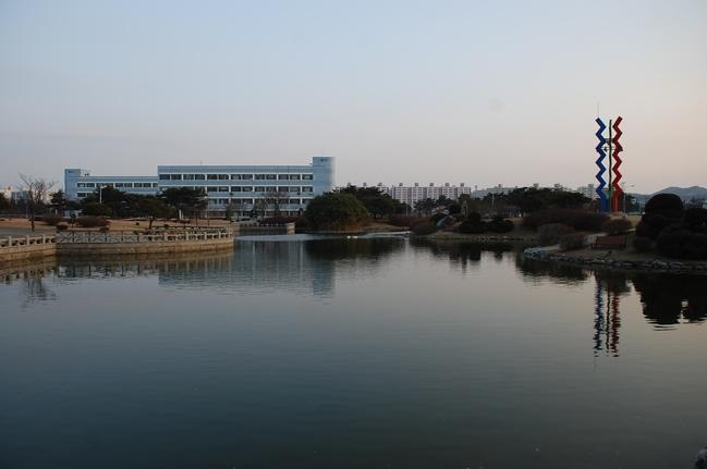 韩国科学技术院