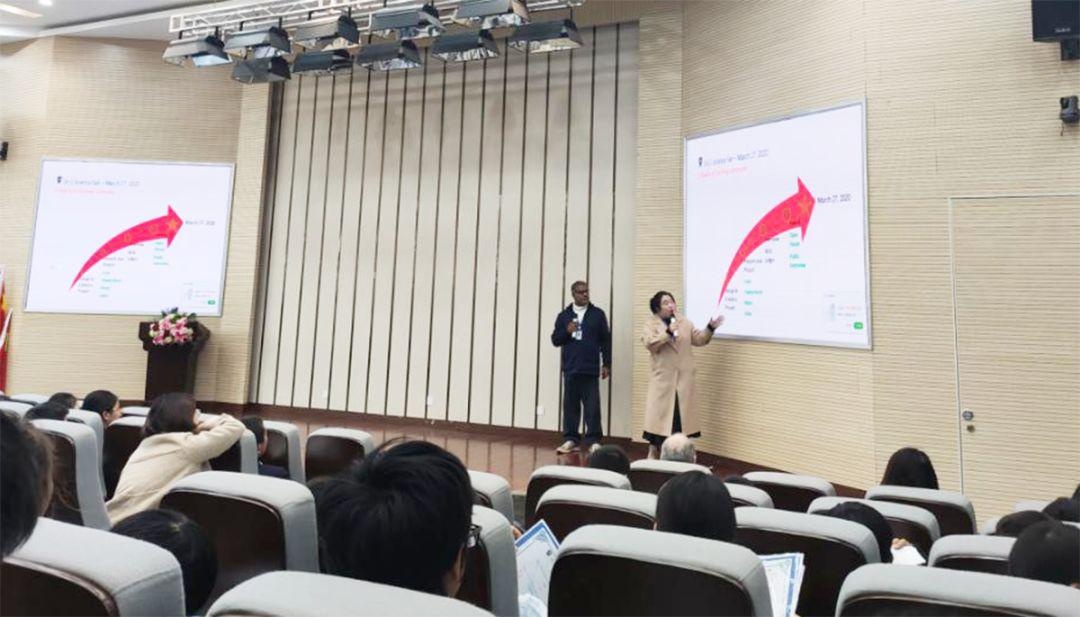 上师大附二外小初部Science Fair科学节启动.jpg