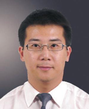 李伟