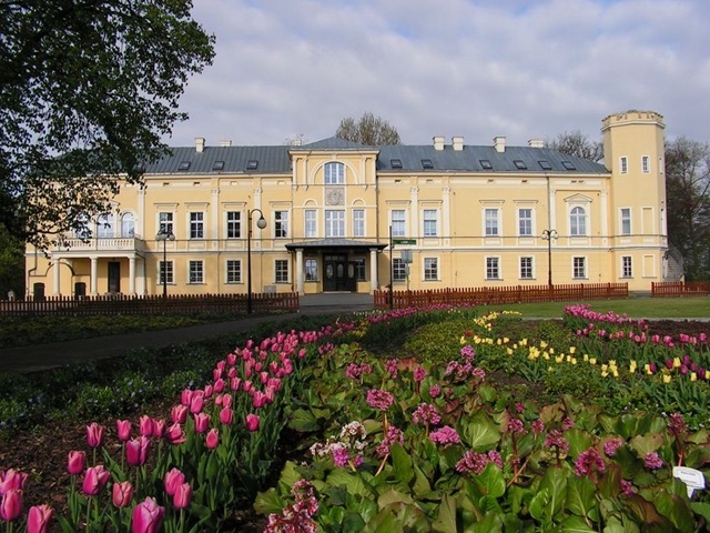 苏莱胡夫高等职业学校