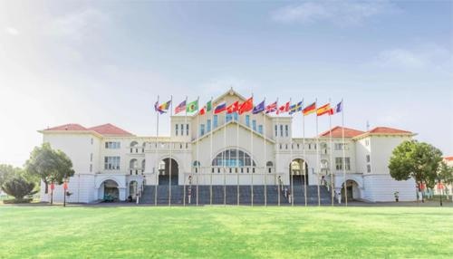 太仓华顿外国语学校操场