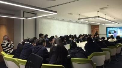 美国Lee Academy高级中学开学大礼